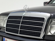 1992 Mercedes-Benz 500E - WDB1240361B872073 - Studio